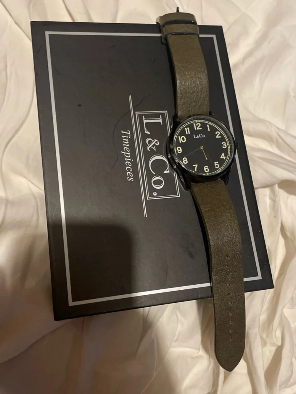 Men's Olive Green Leather Strap Watch